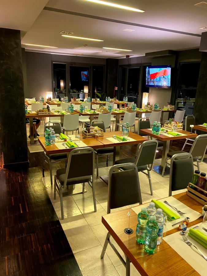 Bes Hotel Cremona Soncino Εξωτερικό φωτογραφία